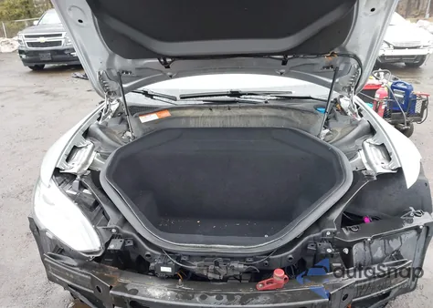 2015 Tesla Model S 70D/85D/P85D z USA, uszkodzony, nr VIN 5YJSA1H29FFP78468